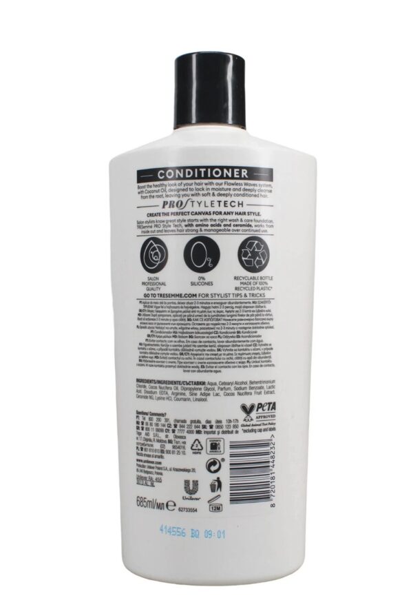 TRESemme Flawless Waves Coconut Oil Conditioner 685ml - Image 2