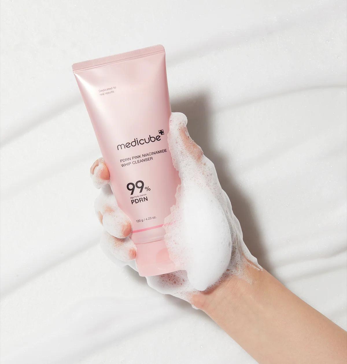 Medicube pdrn pink niacinamide whip cleanser 120g - Image 4